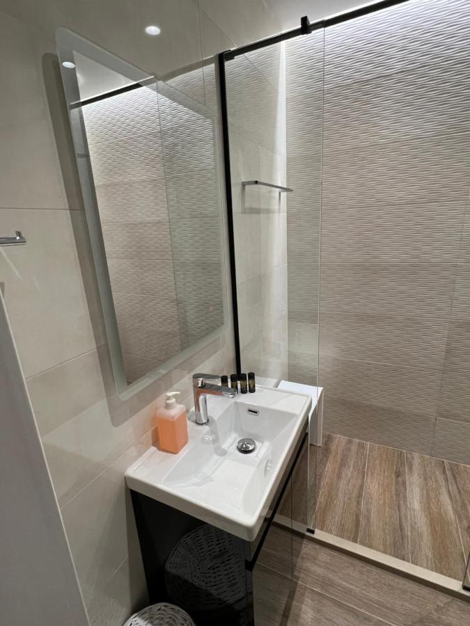 Dimeli Junior Apartment At The Beach บาร์บาตี ภายนอก รูปภาพ